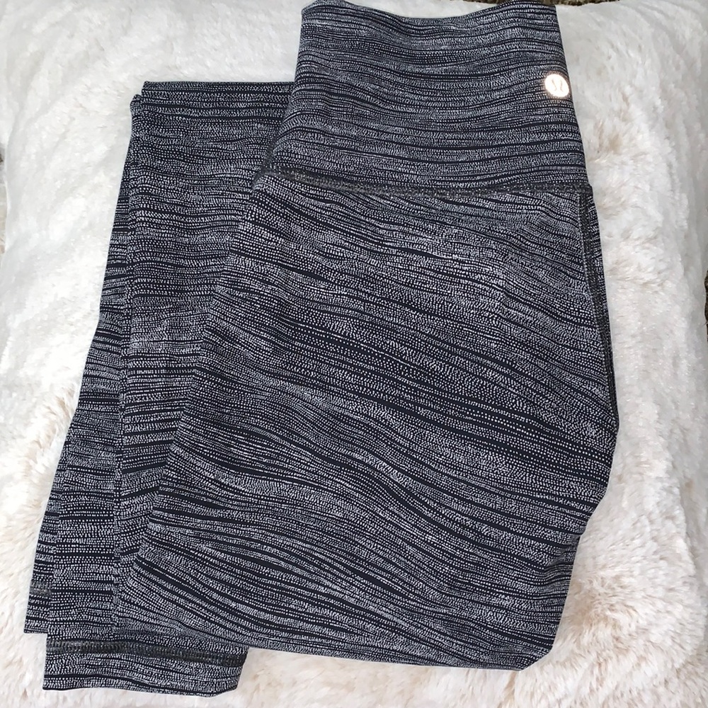 women’s high waisted lululemon leggings
